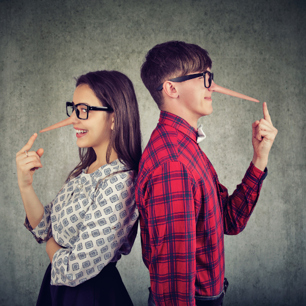 الشخص الكاذب